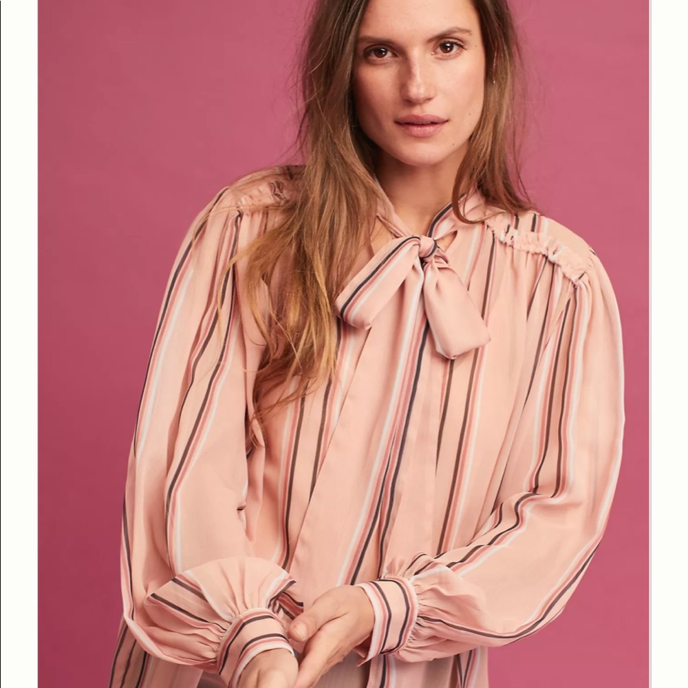 COPY - Beautiful blouse - Picture 2 of 3